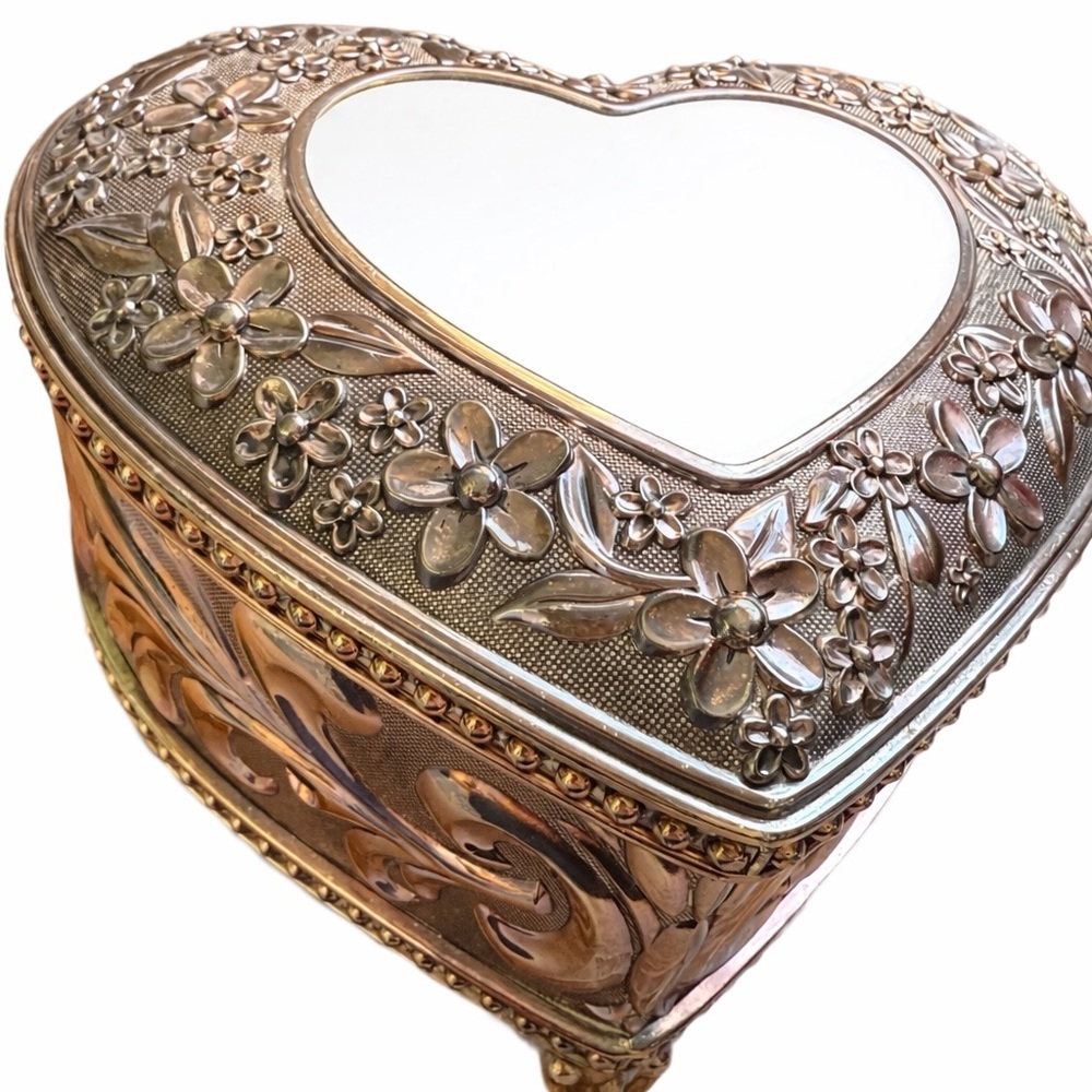 Things remembered Silver copper Heart-Shaped Jewelry Box music box